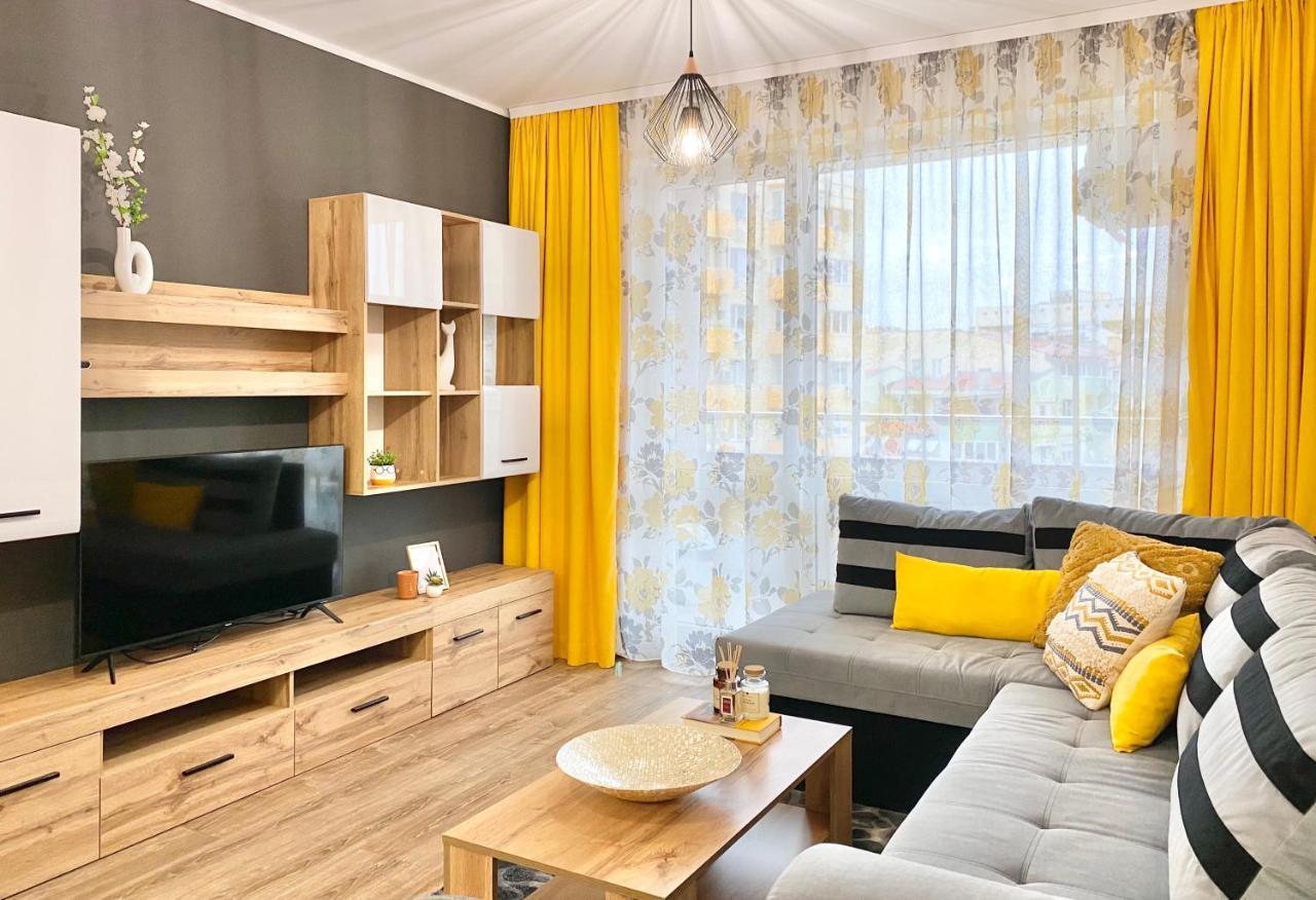 Art Apartment For 4 People Free Parking & Wifi Stara Zagora Bagian luar foto