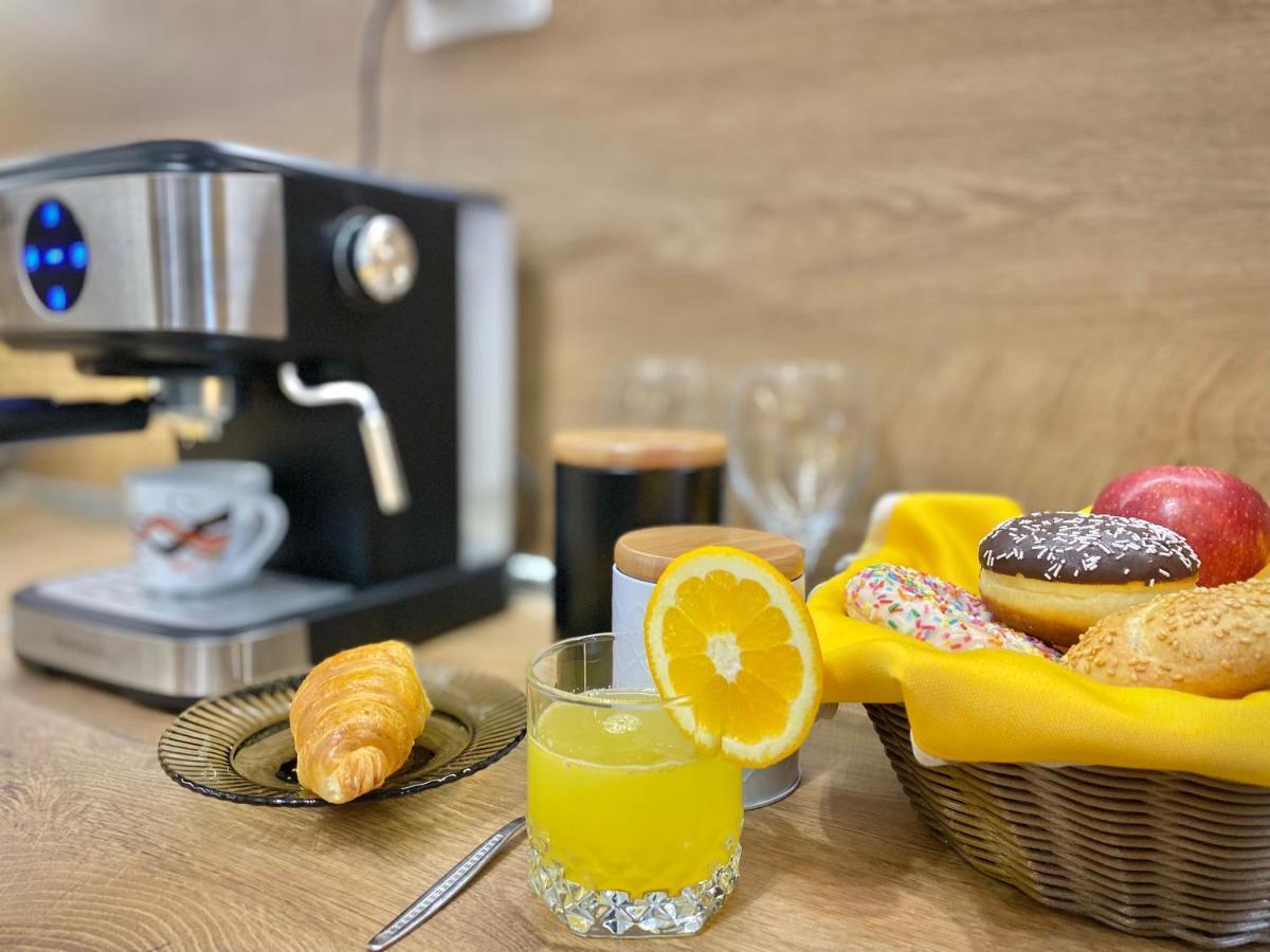 Art Apartment For 4 People Free Parking & Wifi Stara Zagora Bagian luar foto