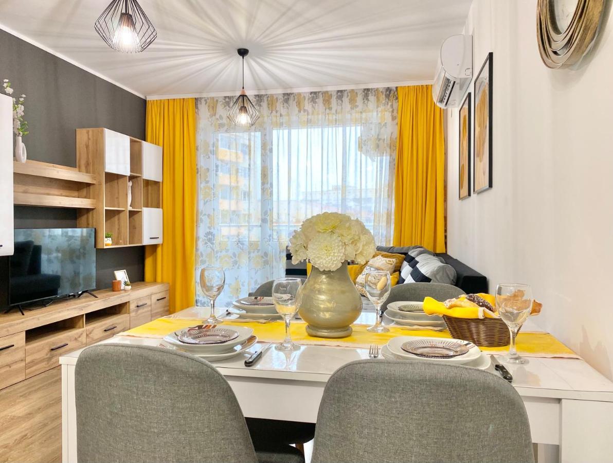 Art Apartment For 4 People Free Parking & Wifi Stara Zagora Bagian luar foto