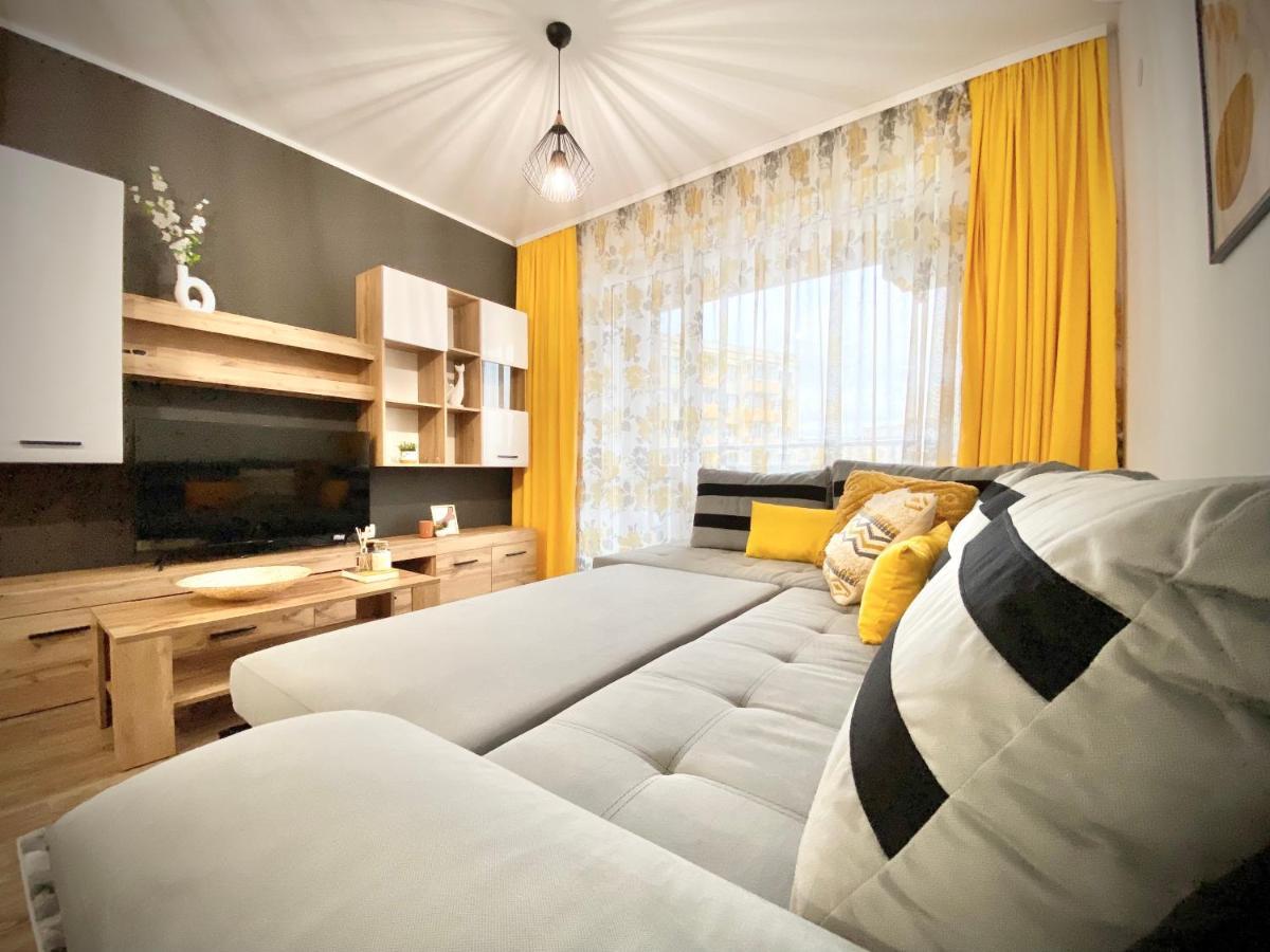 Art Apartment For 4 People Free Parking & Wifi Stara Zagora Bagian luar foto