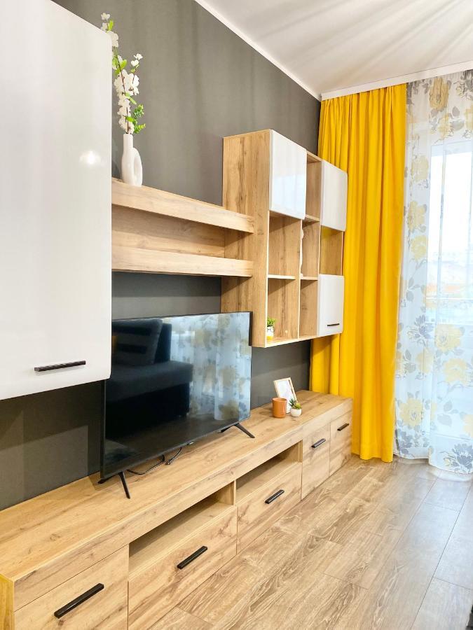 Art Apartment For 4 People Free Parking & Wifi Stara Zagora Bagian luar foto