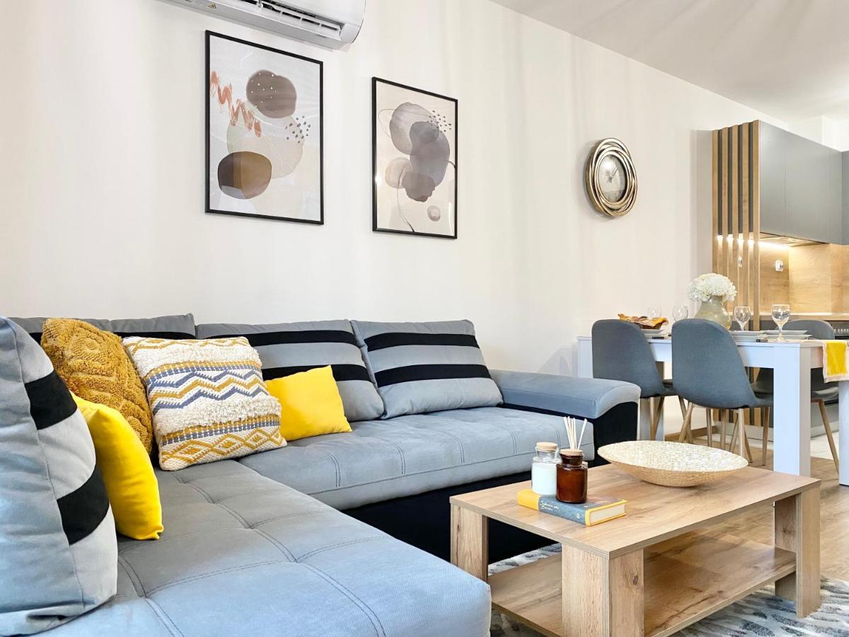 Art Apartment For 4 People Free Parking & Wifi Stara Zagora Bagian luar foto