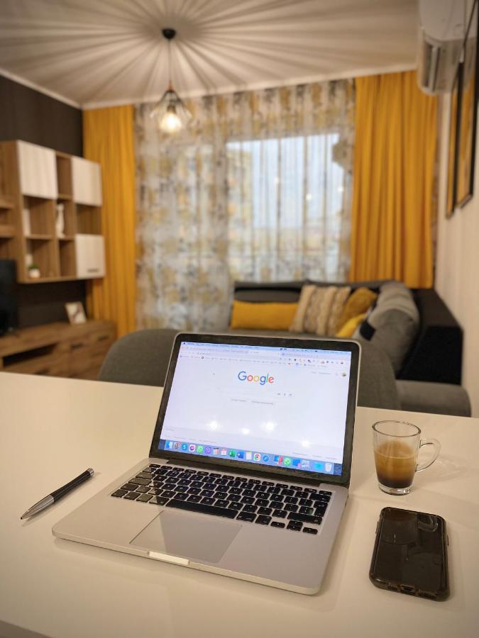 Art Apartment For 4 People Free Parking & Wifi Stara Zagora Bagian luar foto